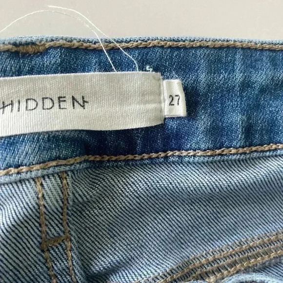 Hidden Jeans Two Color Distressed Raw Hem - Picture 4 of 9